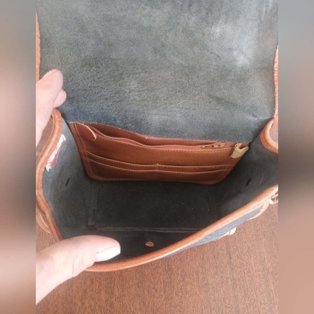 Dooney & Bourke Vintage AWL Black Pebble/Smooth Brown Trim Square Shoulder Bag - Picture 4 of 5
